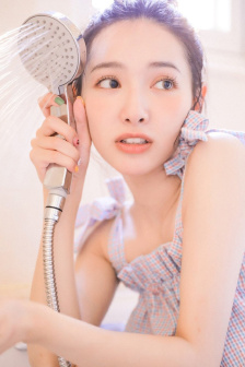 午夜免费视频